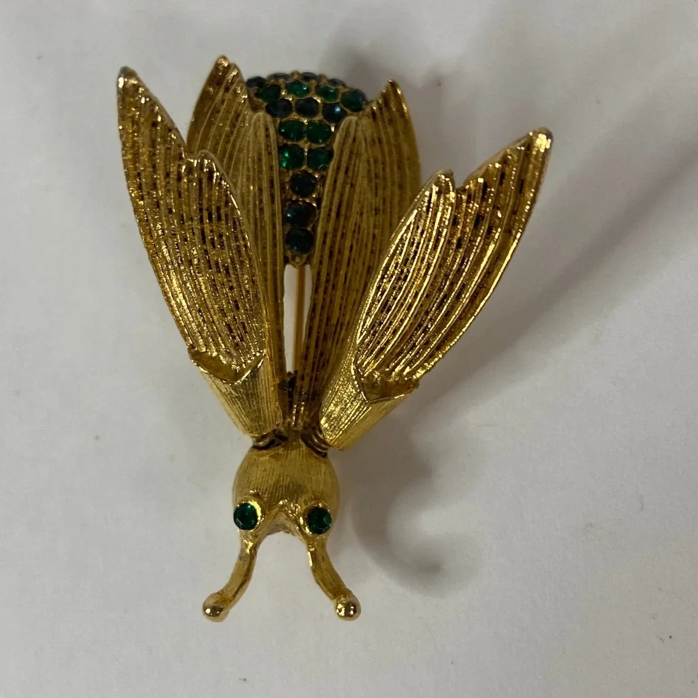 Vintage Gold Tone En Tremblant Bee Brooch Green Blue Rhinestone Movable Wing Pin